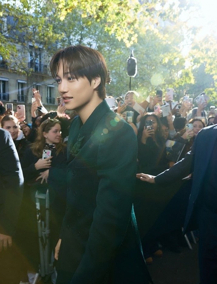 zkdlinkai0114's tweet image. Kai&apos;s beauty lies not only in his face, but also in the words he writes, which are as warm as the gentle sunlight and as beautiful as jewels.

I vote for #KAI on #2025MAMAVOTE