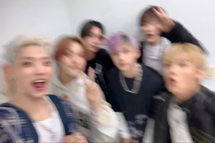 ballerinakwan's tweet image. #p1ecetwt #moothunt #p1htwt #kpoptwt 

- i&apos;m ana!
- she/her
- 16yo
- brazil
- p1ece and carat
- carrd on pinned!

comment if u wanna be moots, rt if you can to help me find some! ♥︎