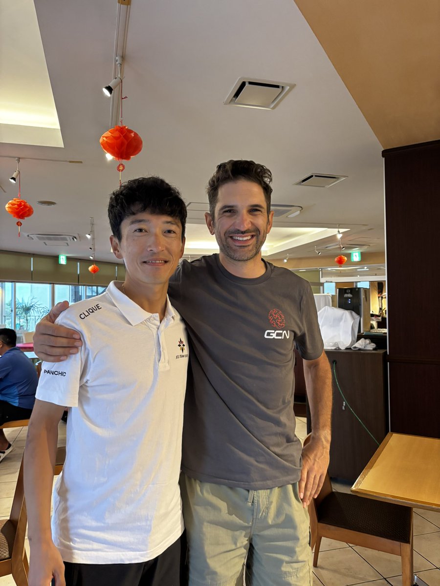 マランゴーニと朝食会場で遭遇しました。
2013年Cannondale時代のチームメイトで2018年のおきなわ優勝者。いやしかし彼が引退レースで初優勝を遂げたの、もう7年前か！

沖縄は色々な人に会える場所でもあります。朝から嬉しい😄