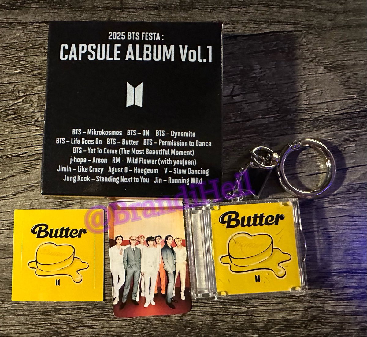 BrandiHeil's tweet photo. ⁉️BTS CAPSULE GA⁉️

⁉️MBF
⁉️RT/Like
⁉️1 winner-US/WW
⁉️1 entry per person 
⁉️Sent by stamped mail
⁉️Official BTS Capsule 
⁉️Post your country &amp; fave BTS concert photo 
⁉️Ends 11/16/25

#BTS #BTSGIVEAWAY https://t.co/MetUUQJ7AB