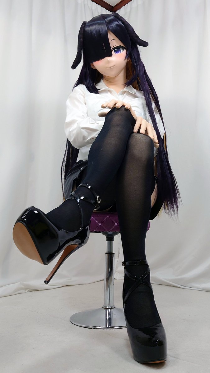 🐰今日のツクヨちゃん🐰

月曜日になりますので、仕事ぽいのツクヨちゃんにします…！

…こんなハイヒールは絶対社会人じゃないですけど…