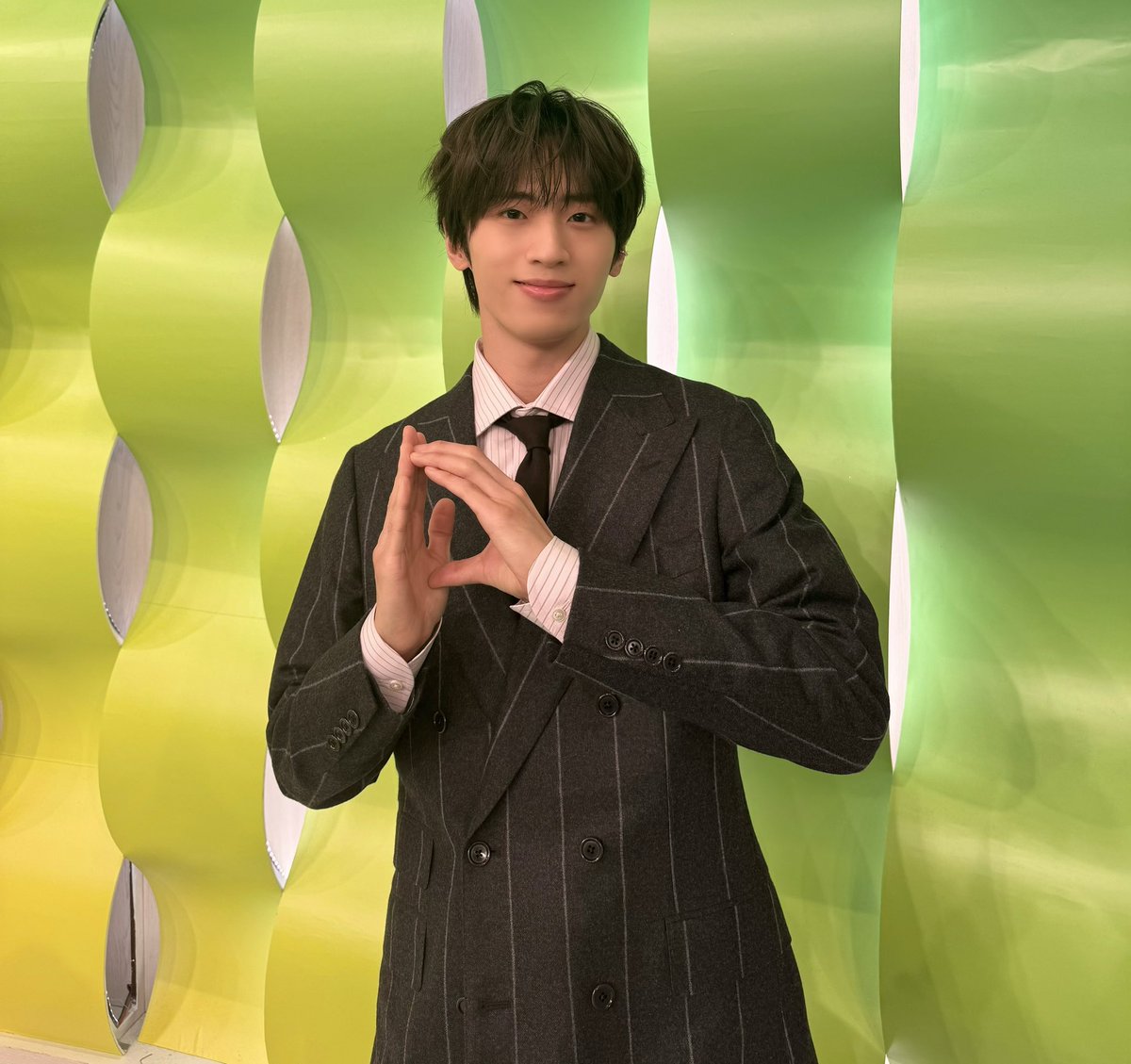 ntv_DayDay's tweet photo. ＼11月10日(月)の #DayDay.／

曜日メンバー🌱
﹉﹉﹉﹉﹉﹉﹉
🧸許豊凡さん（フェンファン）#INI 
@official__INI 

@ntv_dayday をフォローして
感想コメントをお寄せください！ https://t.co/3SJ8vXL0lN