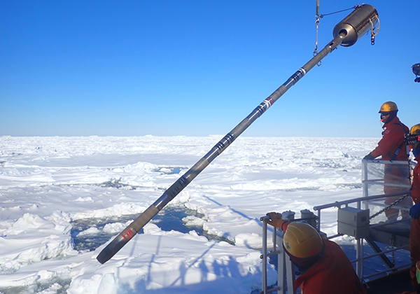 【プレスリリース】南極氷床の融解がさらなる融解を呼ぶ－9000年前に起きた南極氷床大規模融解の原因解析から、将来、南極で起こりうる連鎖的氷床融解を提唱―
■詳細はこちらをご覧ください。
soken.ac.jp/news/2025/2025…