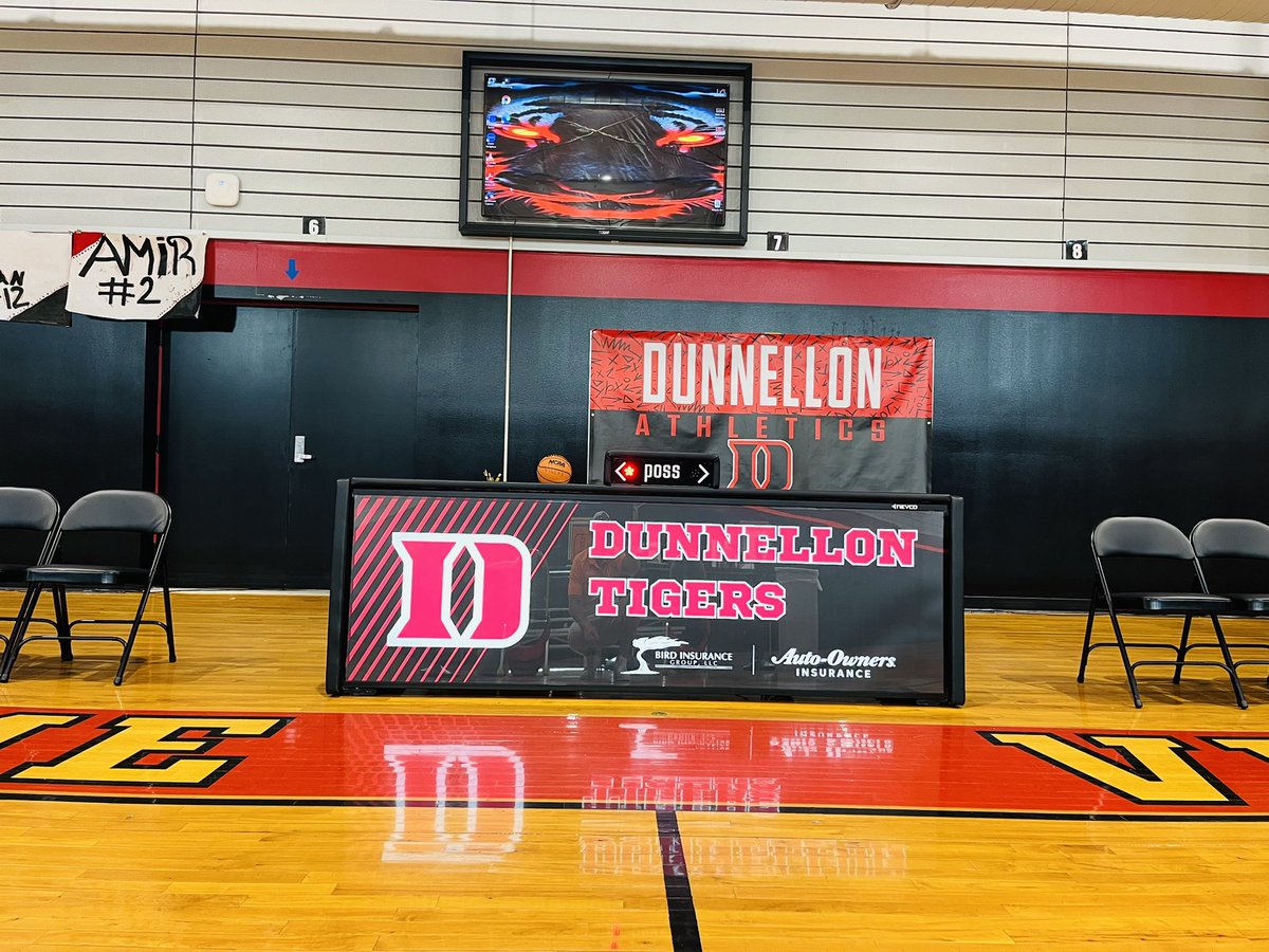 Dunnellon Middle School tweet media