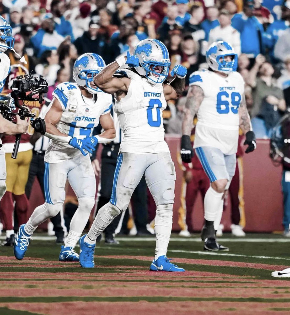 What are your biggest takeaways from the Lions 44-22 BLOWOUT WIN vs the Commanders? 🤔
