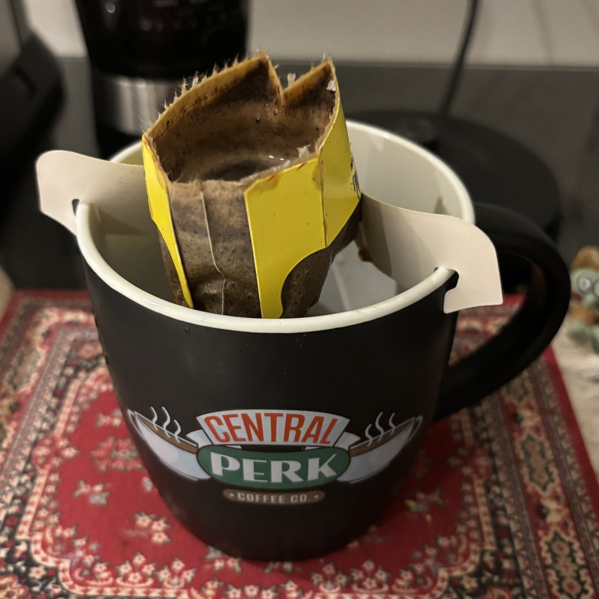 ياتخريب النوم اللي عيا يفكني