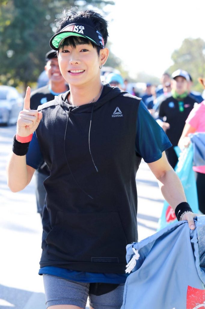 #มอร์นิ่ง702
ใครวิ่ง 10 กิโล นับเป็นโมเม้น ไม่รู้สึกขาเหมือนผลิต นะ ยิ้มให้กับความเจ็บปวด ส่วนเรานั้น แค่5 กม. ก็สะท้านไปทั้งหัวใจ 555 
<a href="/peckpalit/">Peck Palit</a> คิดถึงนะครับ
#เป๊กผลิตโชค 
#PeckPaLitChoke