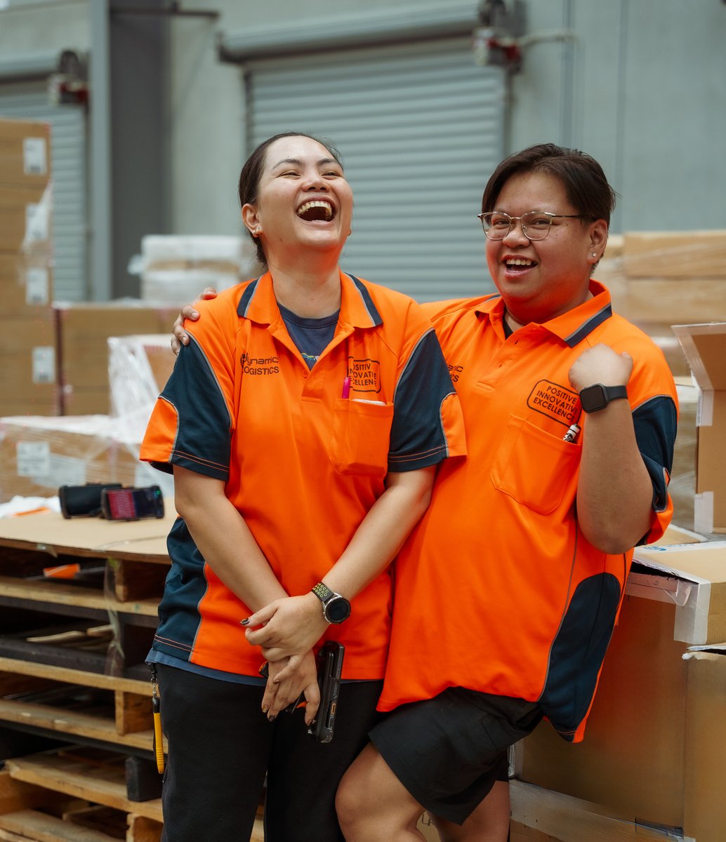 bdynamiclog's tweet image. Mondays don’t have to be blue when you’re surrounded by good energy and even better people 😄
A little laughter goes a long way!

#BdynamicLogistics #MondayMotivation #Positive #HappyTeam