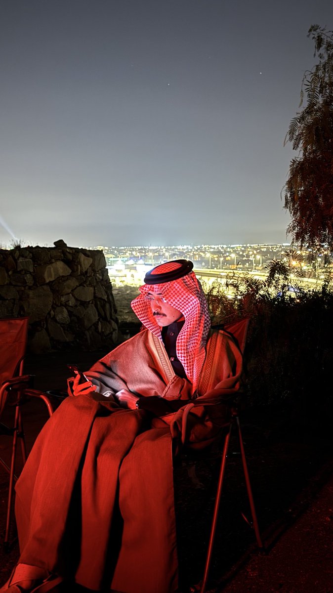 ما أخاف الوداع الواضح الموجع القتّال
 أخاف الوداع اللي لا اشوفه ولا اختاره

- عساف ابو اثنين