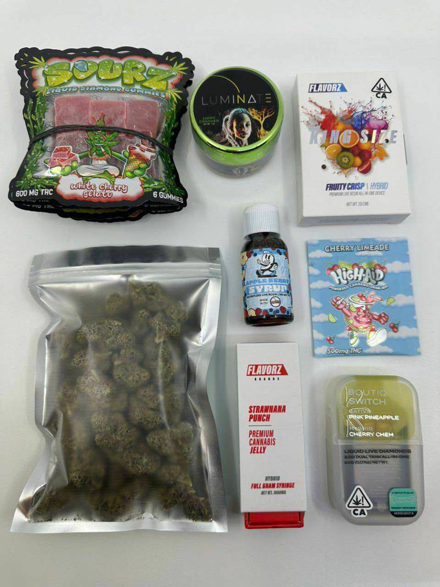 mrseshed's tweet photo. 200 TEST RUNS 

(Everything on hand)

5 - 600mg sourz edibles 
1 - oz luminate badder
1 - Flavorz 2g dispo
1 - qp exotic flower 
1 - 200mg rosin syrup 
1 - high-aid koolaid edible
1 - Flavorz jelly syringe
1 - Boutiq Switch 2g dispo
Message me if interested https://t.co/uZRlcWiwIQ