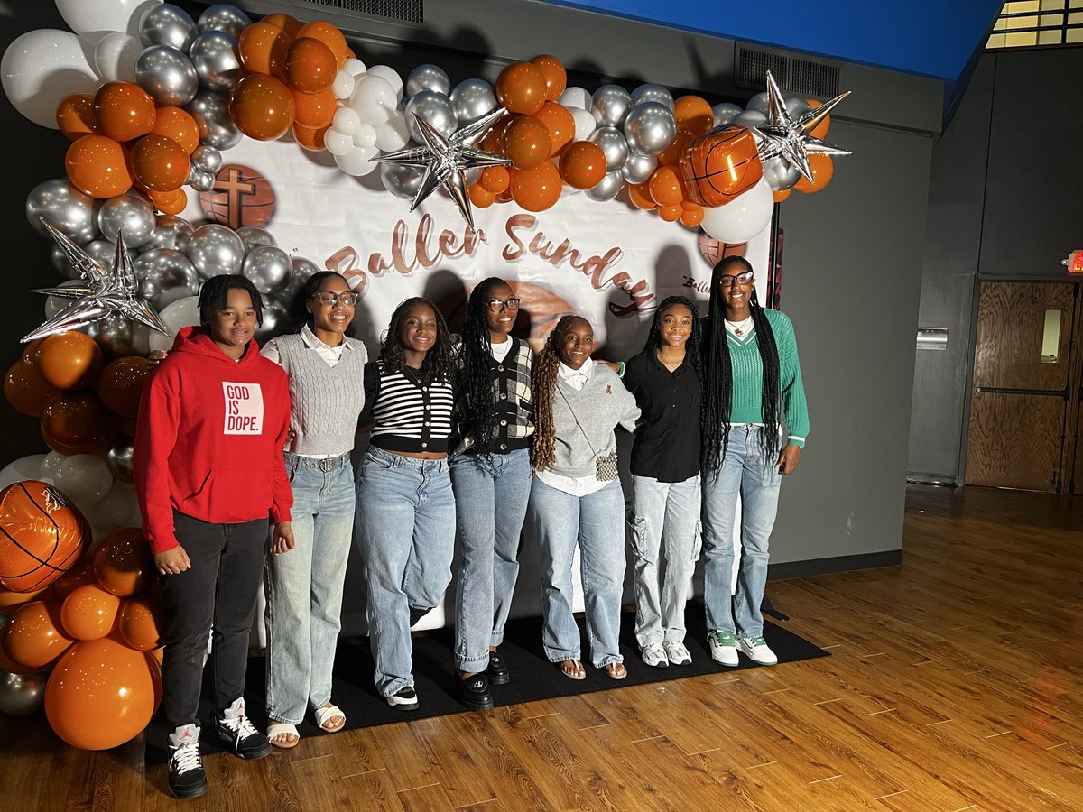 Baller Sunday
Praising Him for the gifts he gives us   Thank you <a href="/ConcordDallas/">Concord Church</a> for the inspiration and lifting us in prayer.