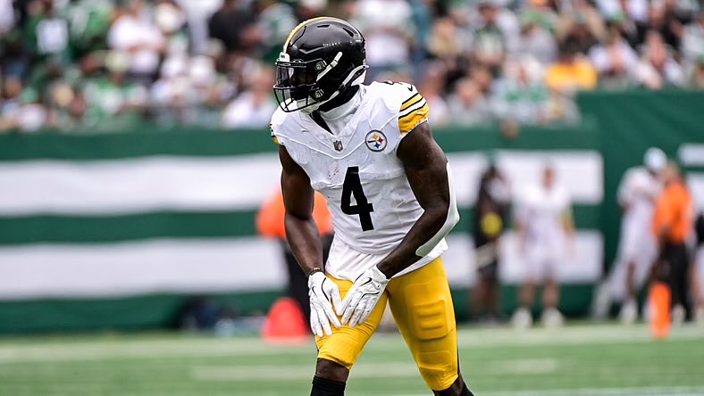 PlatyPicks's tweet photo. SNF Receiving Projections:

DK: 61.8yds
FD: 49.5yds

K.Allen: 69.3yds
FD: 40.5yds

J.Smith 31.8yds
FD: 23.5yds

#SNF #Steelers #Chargers #Fanduel https://t.co/3cvF9tndBy