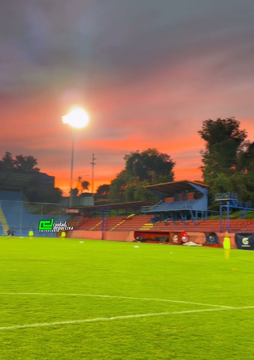 ¡ 💪🏻 PRIMER ENTRENO DE SELECCIÓN NACIONAL EN EL 🏟️ DEL TREBOL! 

#CDGT #VamosGuate