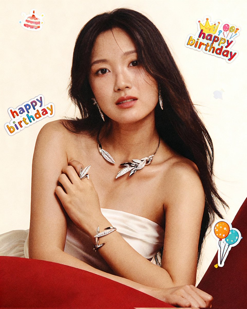TheBGKiller's tweet photo. AI edit of Kim HyeYoon’s 29th birthday look—soft glam + festive stickers via ImaStudio. Make your own magic!
#imastudio #nanobanana #KimHyeYoon #AIPhotoEdit https://t.co/1SudFVcGX1