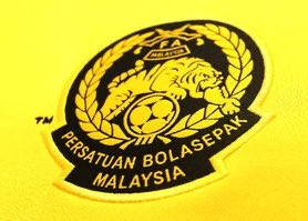 wallpassjournal's tweet photo. 🚨BREAKING NEWS: According to @hmetromy, seven naturalized Malaysian football players are expected to file a lawsuit seeking compensation from the Football Association of Malaysia (FAM) over a document forgery scandal that ruined their careers. 

The move follows FAM’s earlier admission that administrative staff had made “technical mistakes” during the submission of official documents—a lapse that led FIFA to impose sanctions, including 12-month bans for the affected players