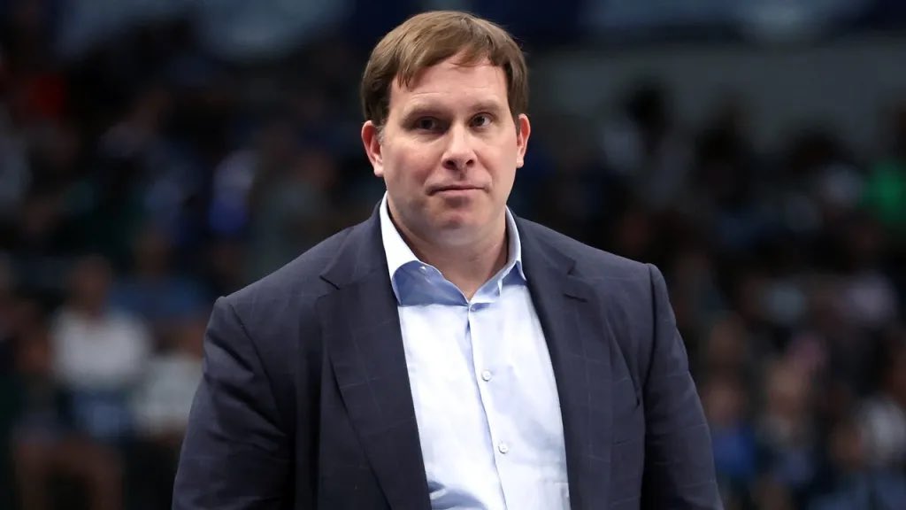 “League sources tell The Stein Line that the rising and virtually ceaseless negativity that surrounds the franchise is indeed wearing on and troubling ownership.”

KEEP THE PRESSURE ON

open.substack.com/pub/marcstein/…