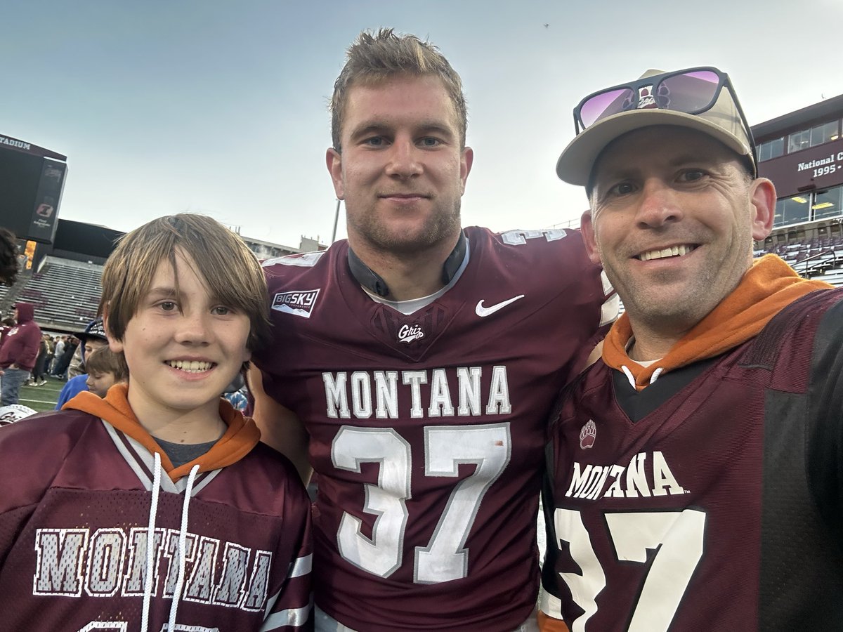 ZKenLord's tweet photo. @FightOnMontana @LukeRouns Thank @LukeRouns for the great game day recommendations! We were able to check most of the boxes. We love coming back to Missoula. Would love to see the Griz in Nashville! https://t.co/cUteqClpC5