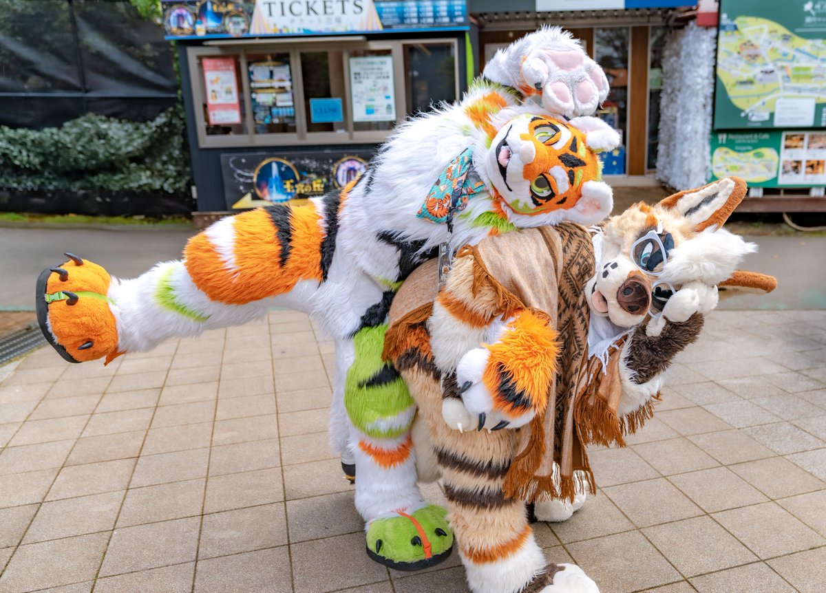 ケモコンは楽しかったね！🤩
Thank you for everything my friends! BIG LOVE! 🫶🧡 -From Migo
#kemocon18 #kemocon