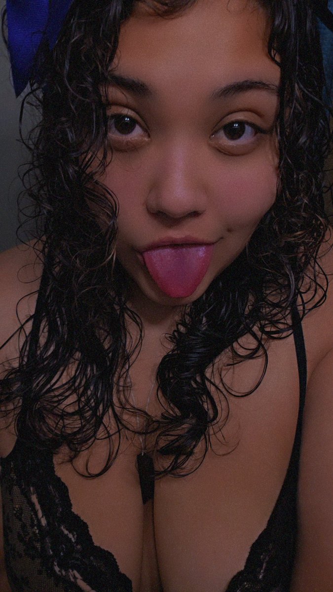 RitzyGoddess's tweet photo. I hope you're having a good night 🥴🤗 
#bbw #sellingpics #bigboobs #latina https://t.co/mf9GgYZNks