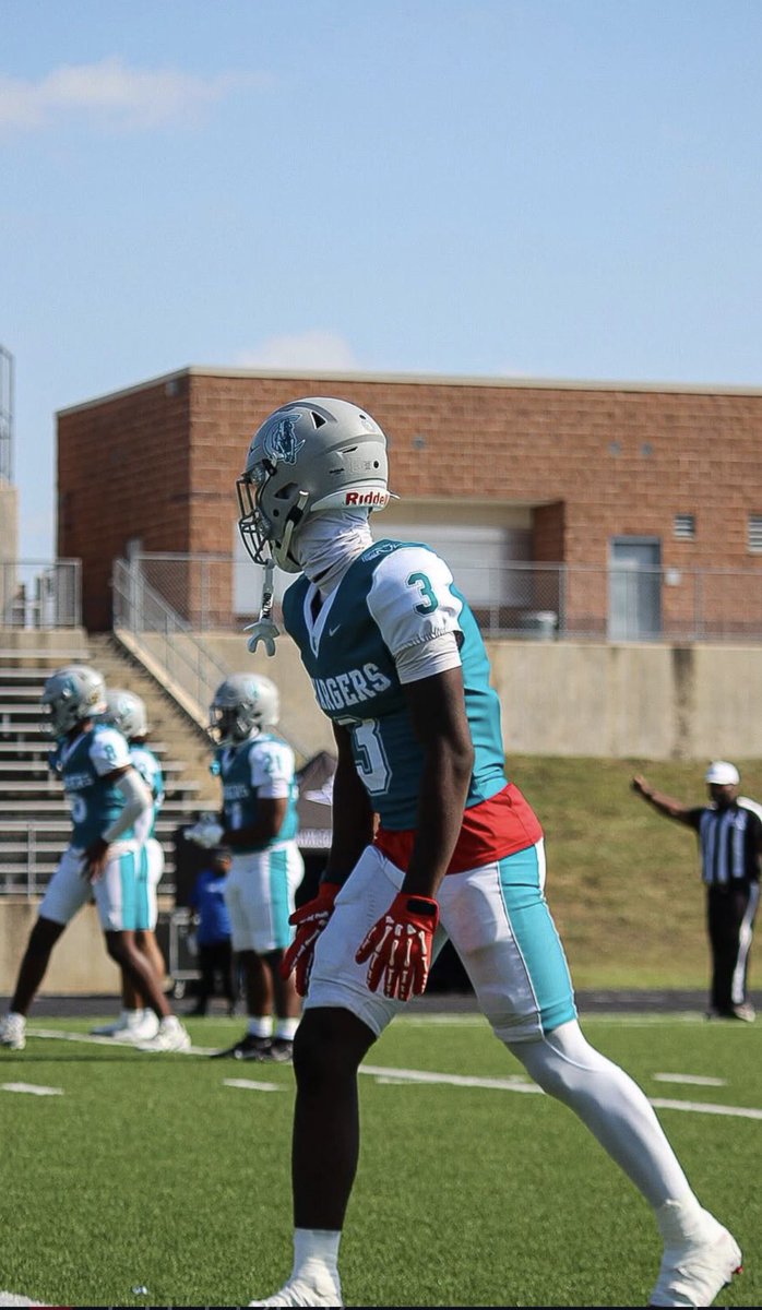 hudl.com/v/2SqVww
1,247 yds 
40 rec
25 tds
DISTRICT CHAMPIONS 💪🏾