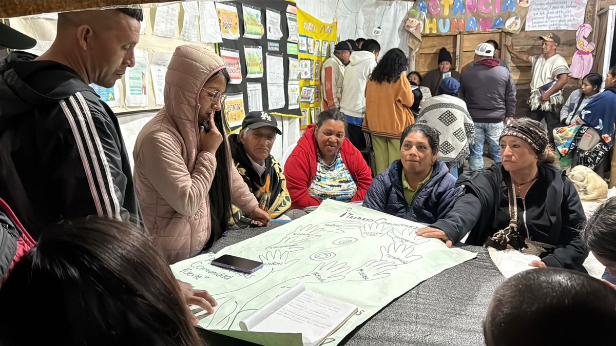 #VamosAlCuartoCongresoPupsoc ll📢 Taller de Comunicación Alternativa y Popular en la Ecoaldea “La Estrella Roja”
El pasado 8 de noviembre compartimos con las comunidades de Niebla Rojava, Sierra Morena y La Estrella Roja un espacio de intercambio de experiencias y reflexiones