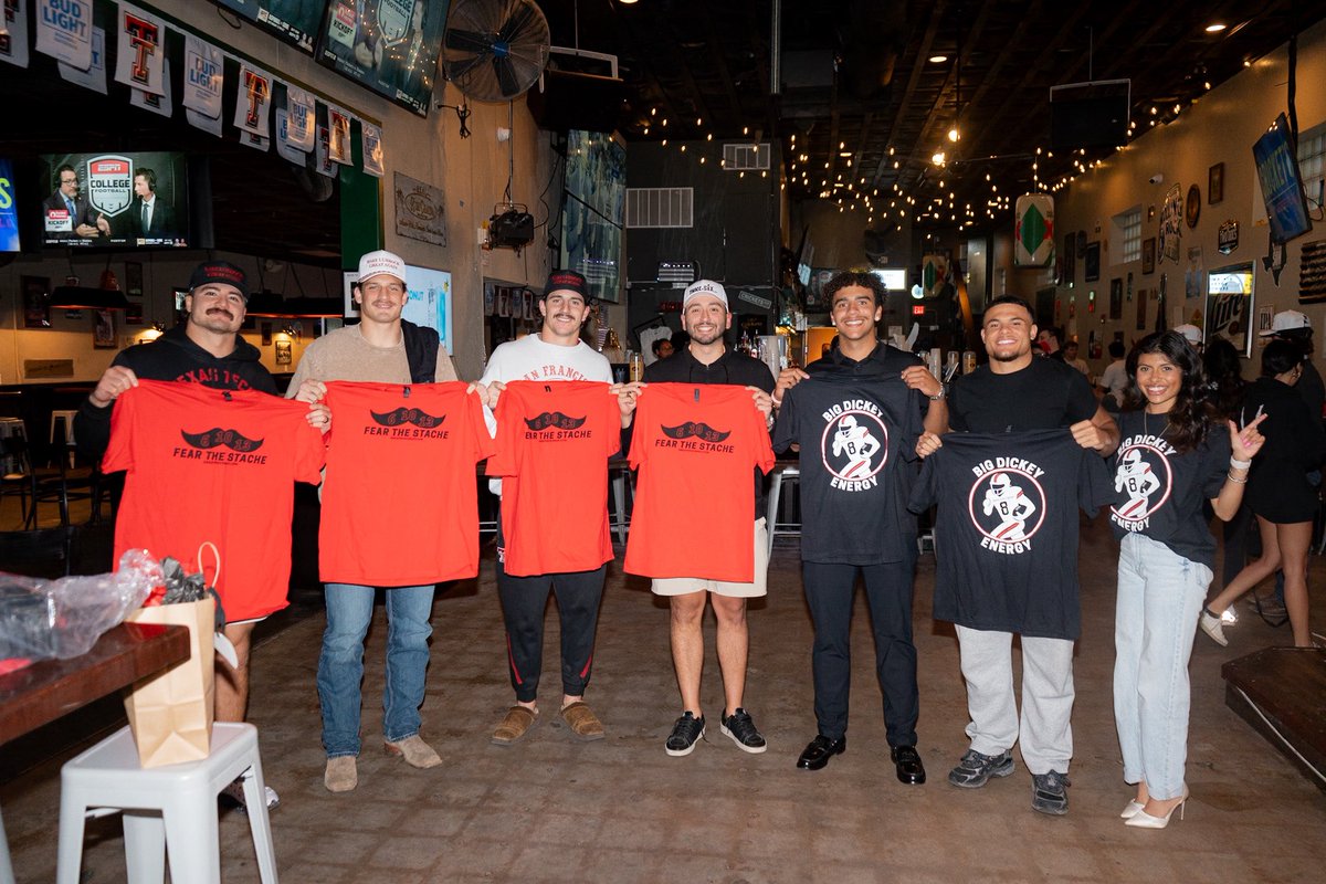 mateo_casas5's tweet image. A year and a half ago I was going through one of the roughest stretches of my life. Now i’m doing things I could’ve only dreamed of, working the job i’ve always prayed for. This is only the start. #WreckEm #JRodforHeisman