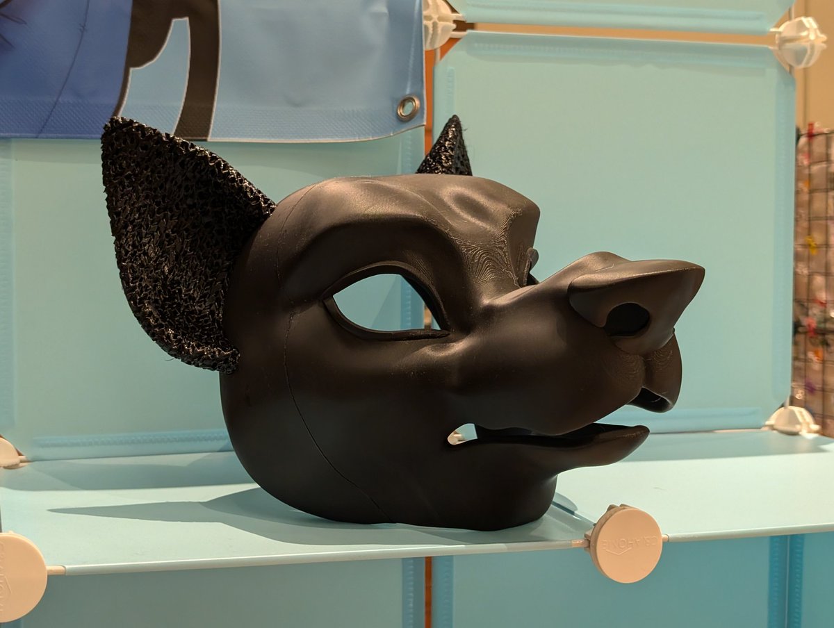 And that's a wrap for Aquatifur!! Very pleased with how well everything went! I am not bringing very much home haha. 

These three bases will be posted in my kofi later this week. The first is meant to be painted and worn. Something new I've been kinda messing around with!