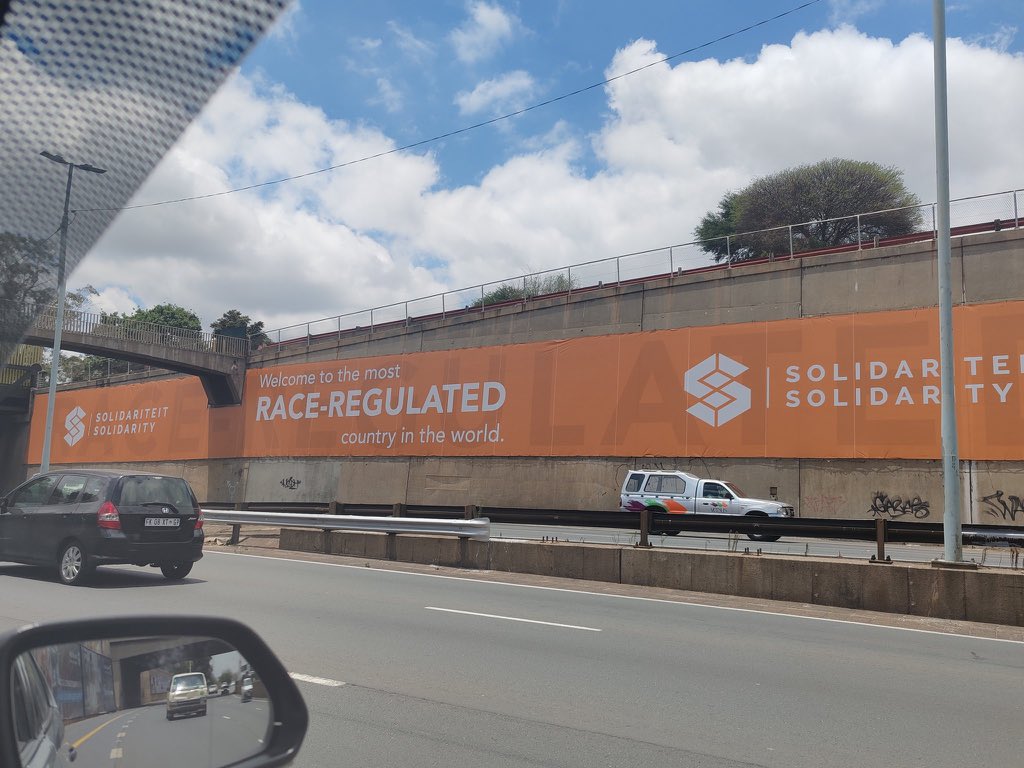 Lord_Ori_'s tweet image. They did this on the road that is gonna be used during the G20 thing. SAVAGE😂😂😂😂😂