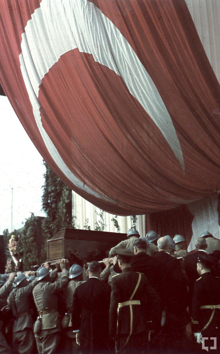 SAYGIYLA
MİNNETLE
VE 
 BÜYÜK BİR ÖZLEMLE