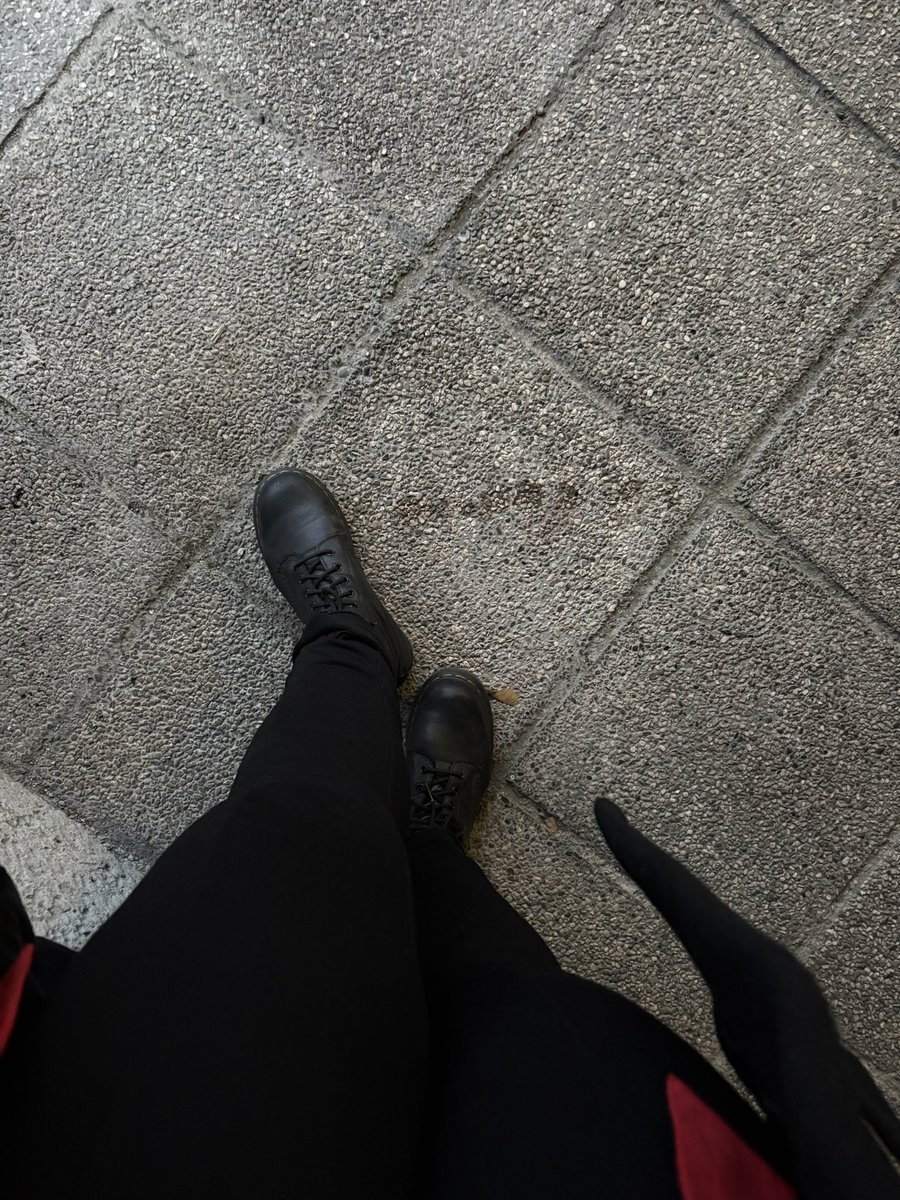 ArtoisLibra's tweet image. #workinglady #dressedforsuccess Auf in den Montag einer 4-Tages-Woche - ab Freitag Urlaub, Samstag geht es nach Kairo! ✈️
Hab gestern Flug und Hotel gebucht und bin jetzt schon voller Vorfreude. 
Heute Veranstaltungen mit Herren, wie könnte es anders sein. 😆
Happy Montag allen!