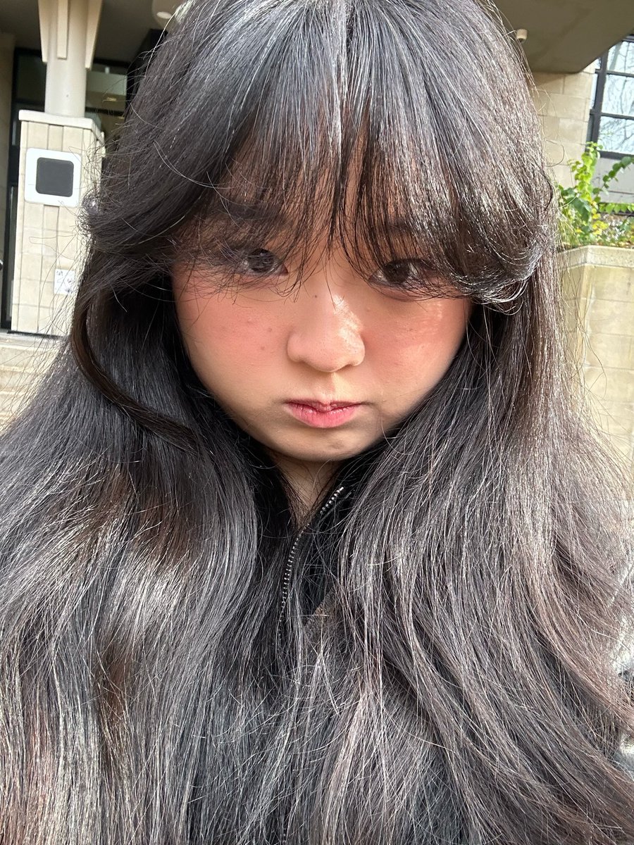 I kind of want to get bangs now