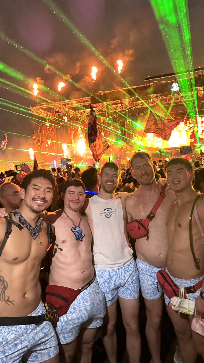 dongdolla's tweet image. EDC Orlando 2025. ❤️