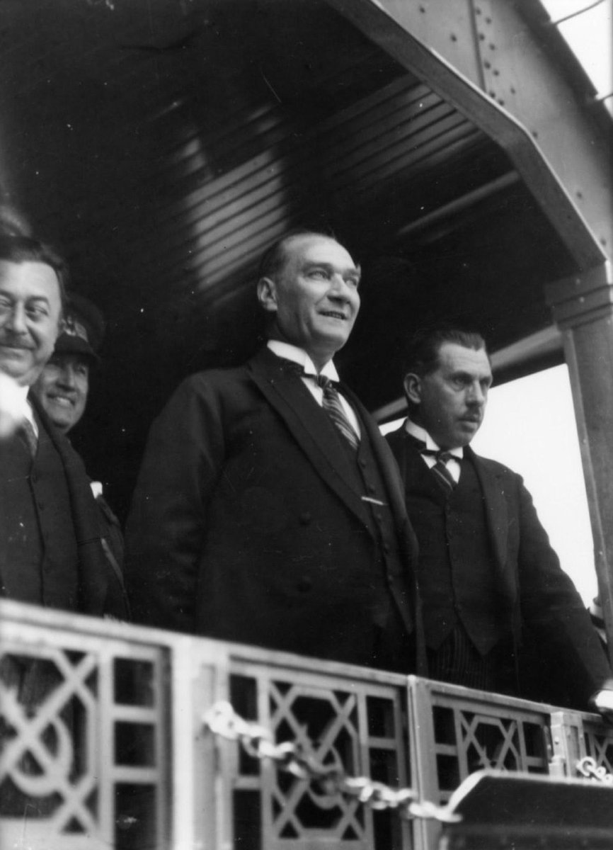 Saygı ve özlemle

Onu en iyi anma, ülkemiz için her zaman en iyisini yapmaya çalışmakla olmalıdır.