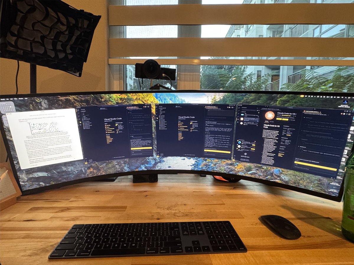 defi__josh's tweet image. Gm Gm fam ❤️

.

Sometimes,
We scroll through 𝕏 or LinkedIn seeing people dropping big wins every day like:

“Printed $50K from @MMTFinance&quot;
&quot;Won a $5K bounty @superteam&quot;,
&quot;My build got featured by @Ronin_Network and @Jihoz_Axie&quot;,
“Built a dashboard that went viral on @Dune,”…