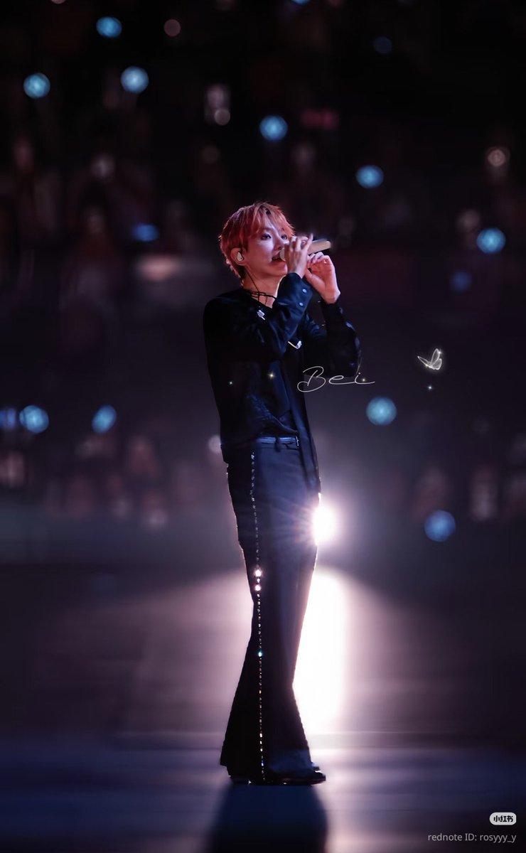 momentbyBH's tweet photo. Born to B 💝

#2025MAMAVOTE #BAEKHYUN https://t.co/0OMeWrO3GC