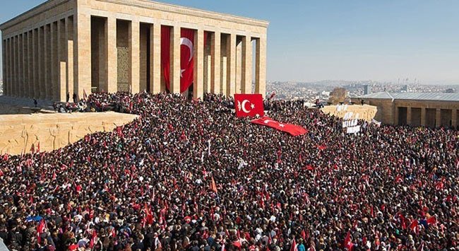 orhanonduc's tweet photo. #10Kasım,
Saat 09.05 

Cumhuriyetimizin kurucusu Gazi Mustafa Kemal Atatürk’ü vefatının 87. yıl dönümünde rahmet ve saygıyla yâd ediyorum. https://t.co/KGhtugNHfZ