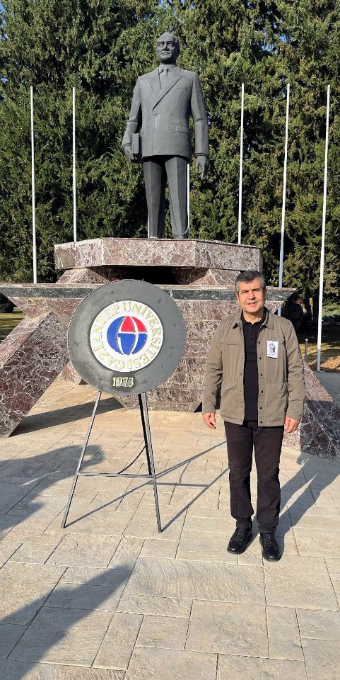 10 Kasım... Ulu Önder Gazi Mustafa Kemal Atatürk ve silah arkadaşlarını rahmetle anıyoruz 🇹🇷🤲😞