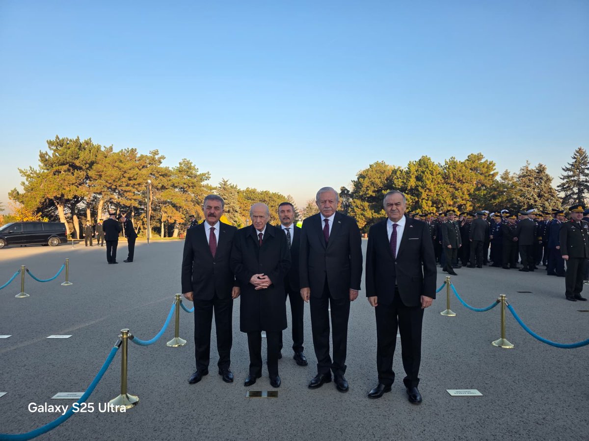 Genel Başkanımız Sayın Devlet Bahçeli, Anıtkabir'de düzenlenen 10 Kasım Atatürk'ü Anma Törenlerine katıldı.