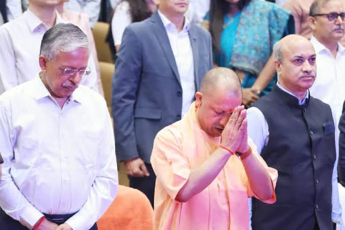 MeghUpdates's tweet image. 🚨 HUGE BREAKING

UP CM Yogi Adityanath announces that ‘Vande Mataram’ will now be MANDATORY in all educational institutions across the state.