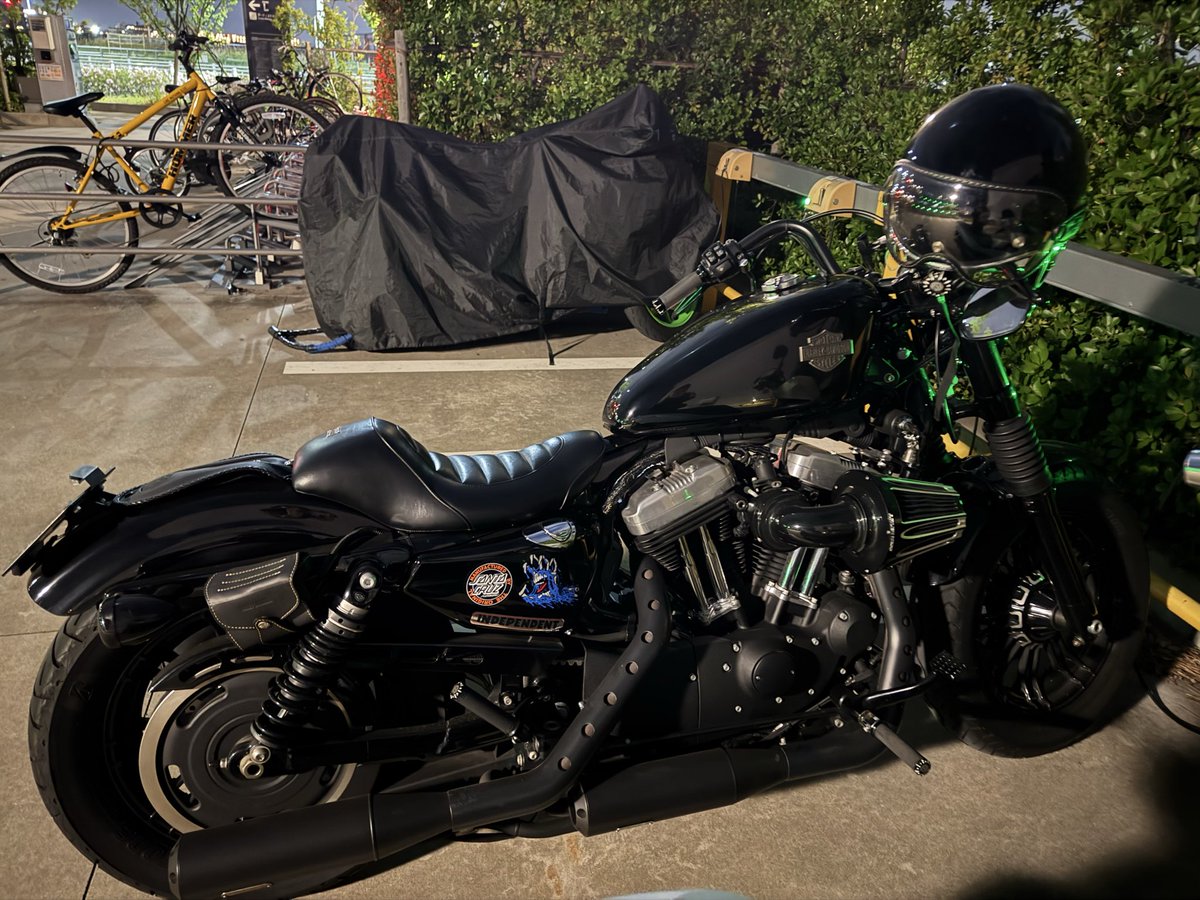 バイク暑くて乗ってられなかったんですが、その数週間後には寒くて乗ってられなくなったので「なんだこの乗り物」ってブチ切れました
あと免許取って10年以上経つのに初めて立ちゴケしました
かなしかったです