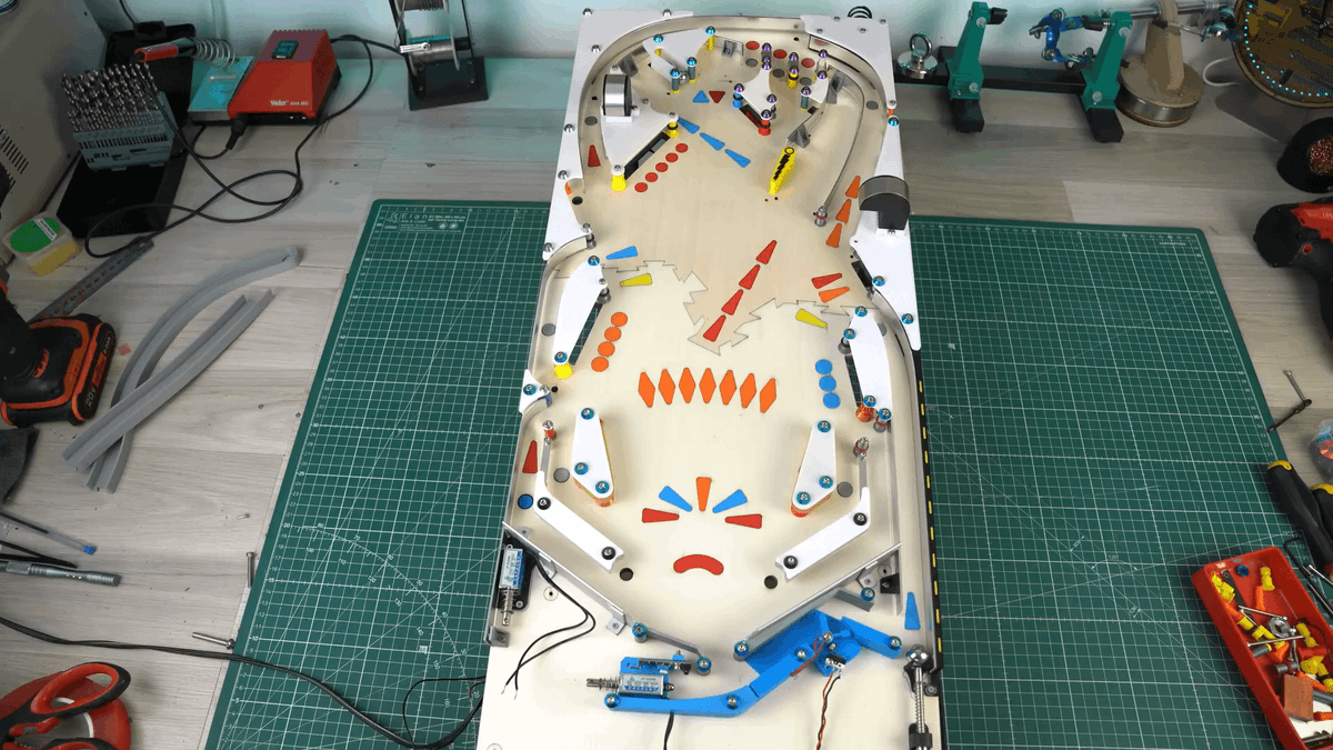 dfrobotcn's tweet photo. 🎮 This DIY pinball machine by @DanieleTartag16 is a maker's dream! Arduino controls, 3D printed parts, electromagnetic ball return system, and creative scoring zones. A perfect blend of mechanics, electronics and programming! 🛠️ #DIYArcade
https://t.co/ro8bnuIdxz https://t.co/KYGYbLnszO