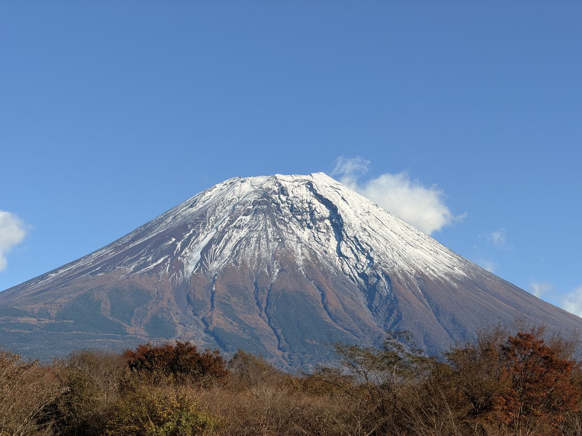 富士山 富士山の写真をあまり撮らないんだけど…立派過ぎて撮ってしまった