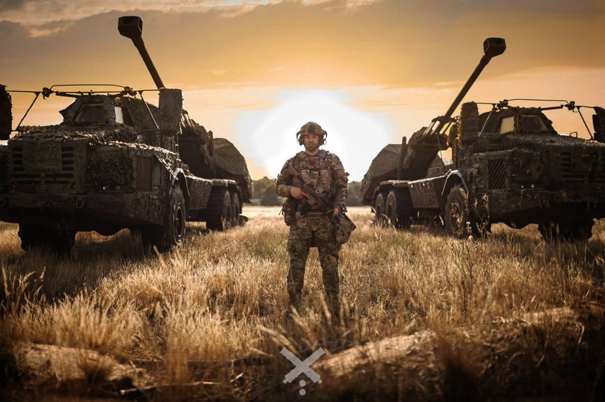 praisethesteph's tweet image. #Ukraine/#Russia 🇺🇦🇷🇺:

Two 🇸🇪#Swedish-donated 155mm/L52 Archer FH77 self-propelled howitzers on a Volvo A30E chassis in service with the 🇺🇦#Ukrainian 43rd Separate Artillery Brigade.