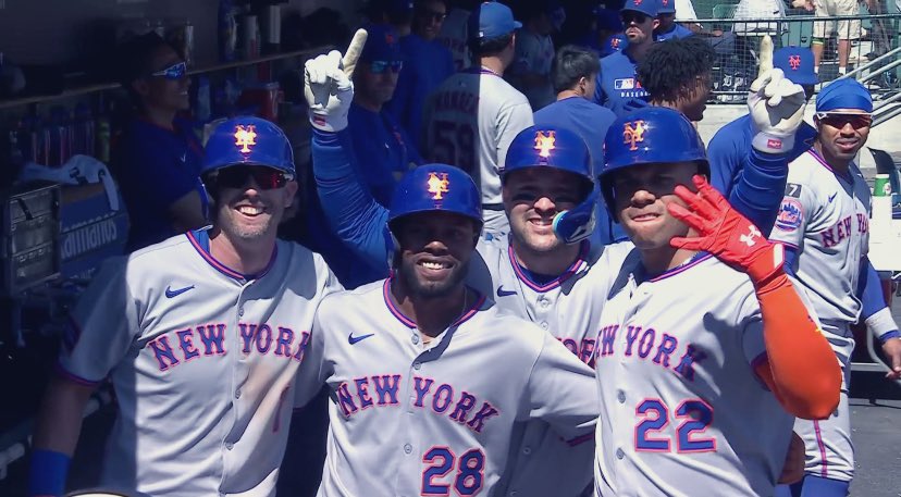 kyraaamariieee's tweet image. can it be march already?? i miss them💔