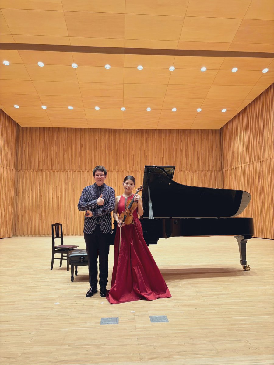 日本音楽財団主催、吉本梨乃さんとのリサイタル2日目は北海道！名寄市の美しいホールでした。皆さまありがとうございました！