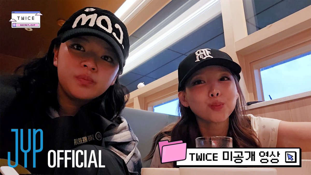 JYPETWICE's tweet image. [📂Secret Cut] 10_훠궈학과 임교수와 신입생 유정연.mp4 ⏵ 나정X쌍연 장롱면허 탈출기
[📂Secret Cut] 10_Hotpot Studies w/. Prof. Lim and JEONGYEON.mp4 ⏵ NA-JEONGxTWO-YEONS Driving lessons

❤YouTube: youtu.be/7G-gd0hf2-4
💚NAVER TV: tv.naver.com/v/87849624

🎉Listen [TEN: The…