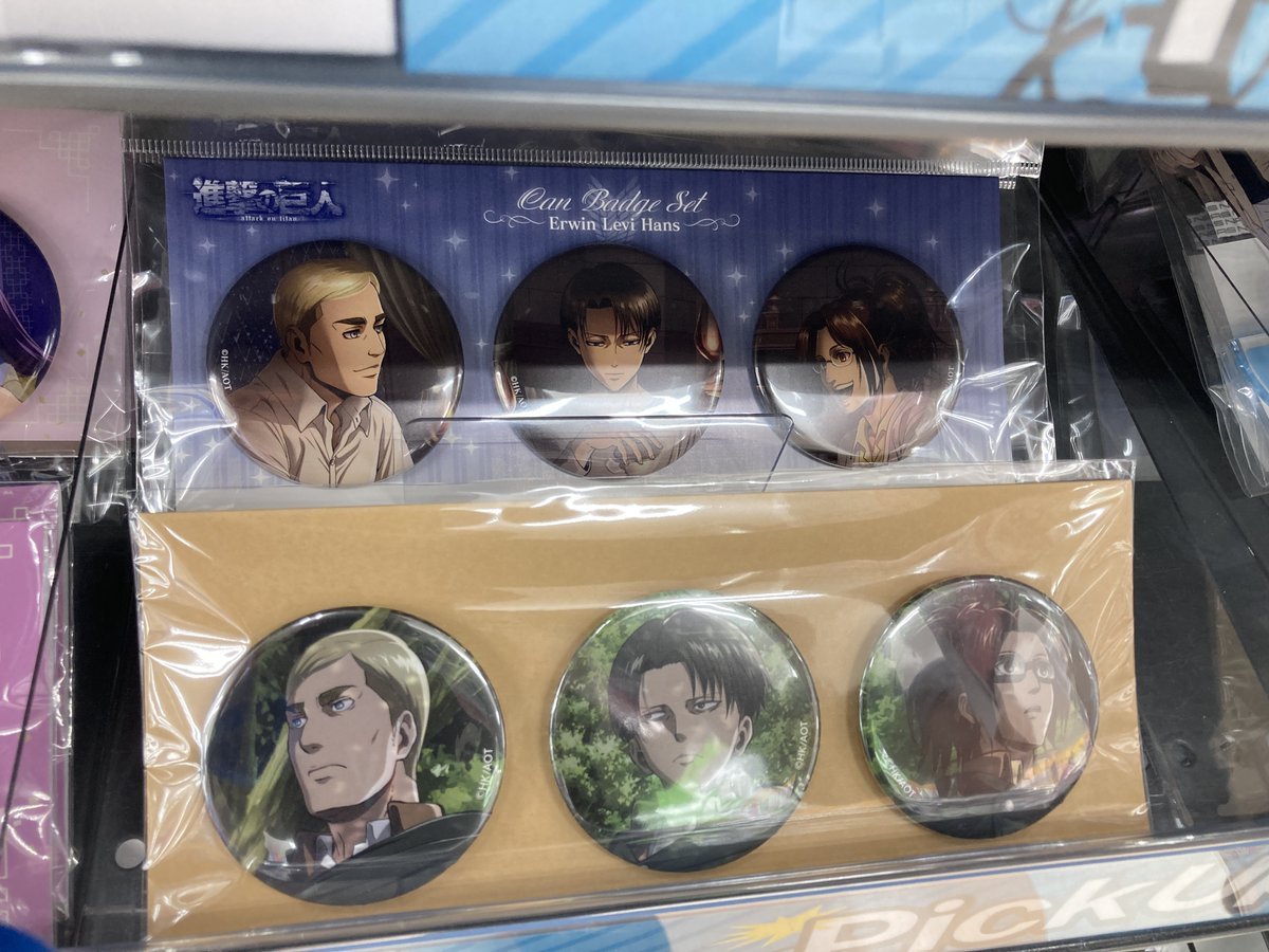 グッズ情報】 「進撃の巨人」 ・缶バッジセット 各種 好評発売中ナノ