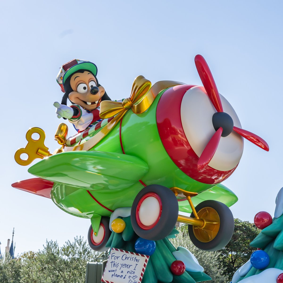 東京ディズニーランド“ディズニー・クリスマス2025”トイズ・ワンダラス