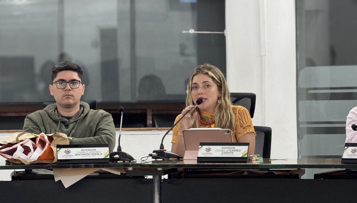 ConcejoBGA_'s tweet image. 🎨 La Escuela Municipal de Artes y Oficios (EMA) presentó su informe del III trimestre: más de 4.400 beneficiados, 5.200 cupos y presencia en 27 comunidades rurales.

En sesión informal, escuchamos a líderes y representantes estudiantiles preocupados por su seguridad.