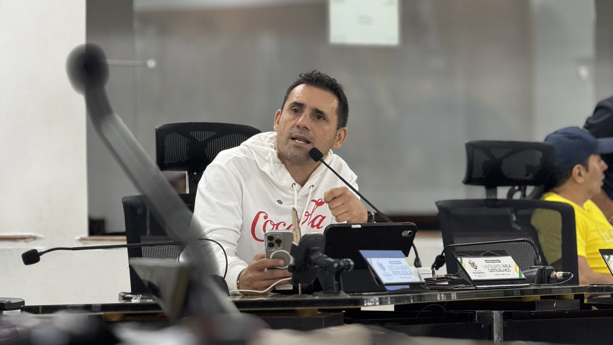 ConcejoBGA_'s tweet image. 🎨 La Escuela Municipal de Artes y Oficios (EMA) presentó su informe del III trimestre: más de 4.400 beneficiados, 5.200 cupos y presencia en 27 comunidades rurales.

En sesión informal, escuchamos a líderes y representantes estudiantiles preocupados por su seguridad.